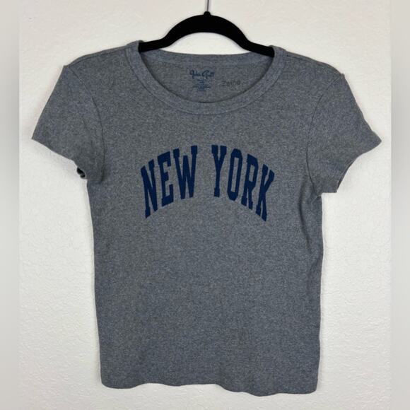Brandy Melville John Galt Heather Gray New York Cropped Baby Tee Size Small - Picture 2 of 6